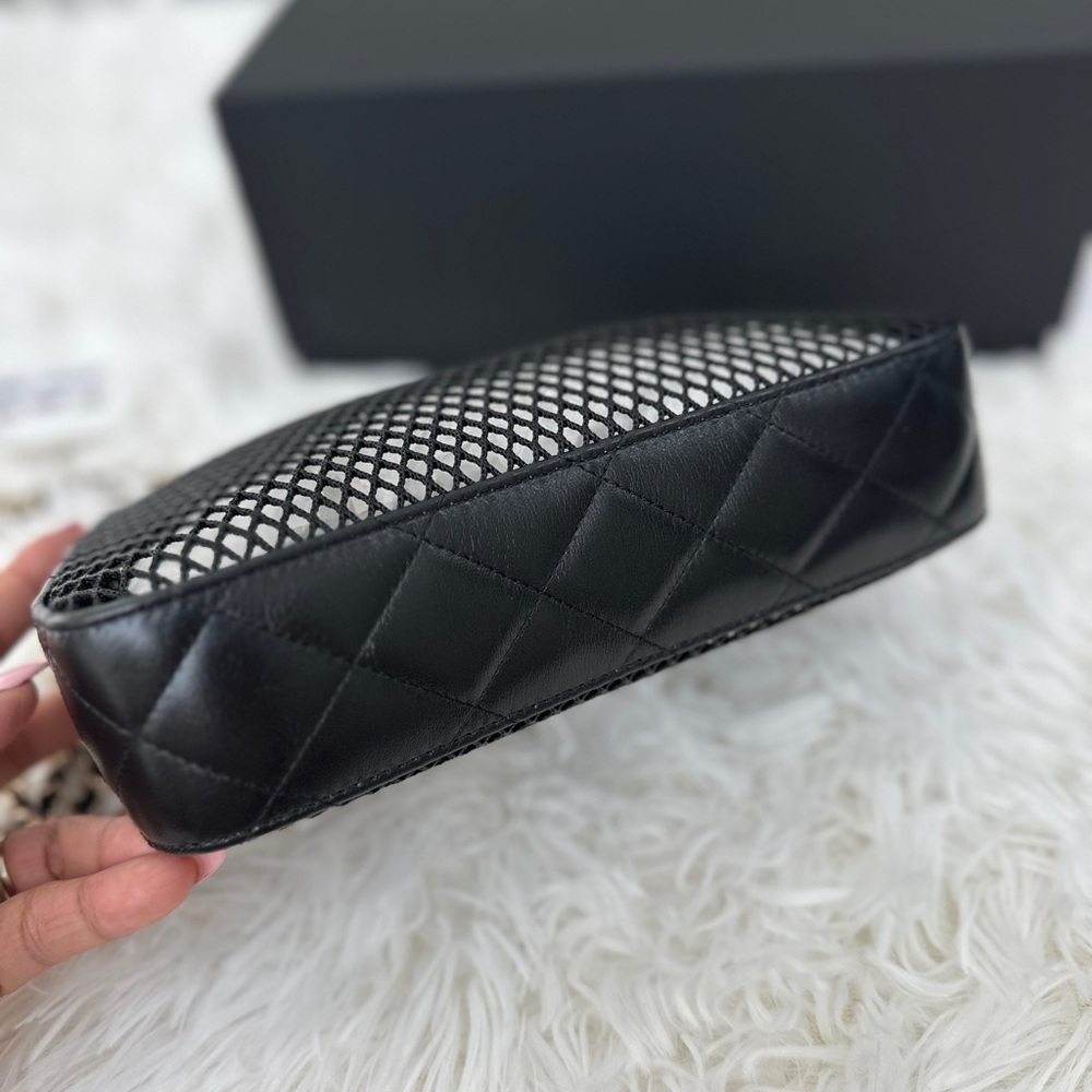 ❌ SOLD ❌ Chanel 25S Mesh Bag - Picture 9 of 13